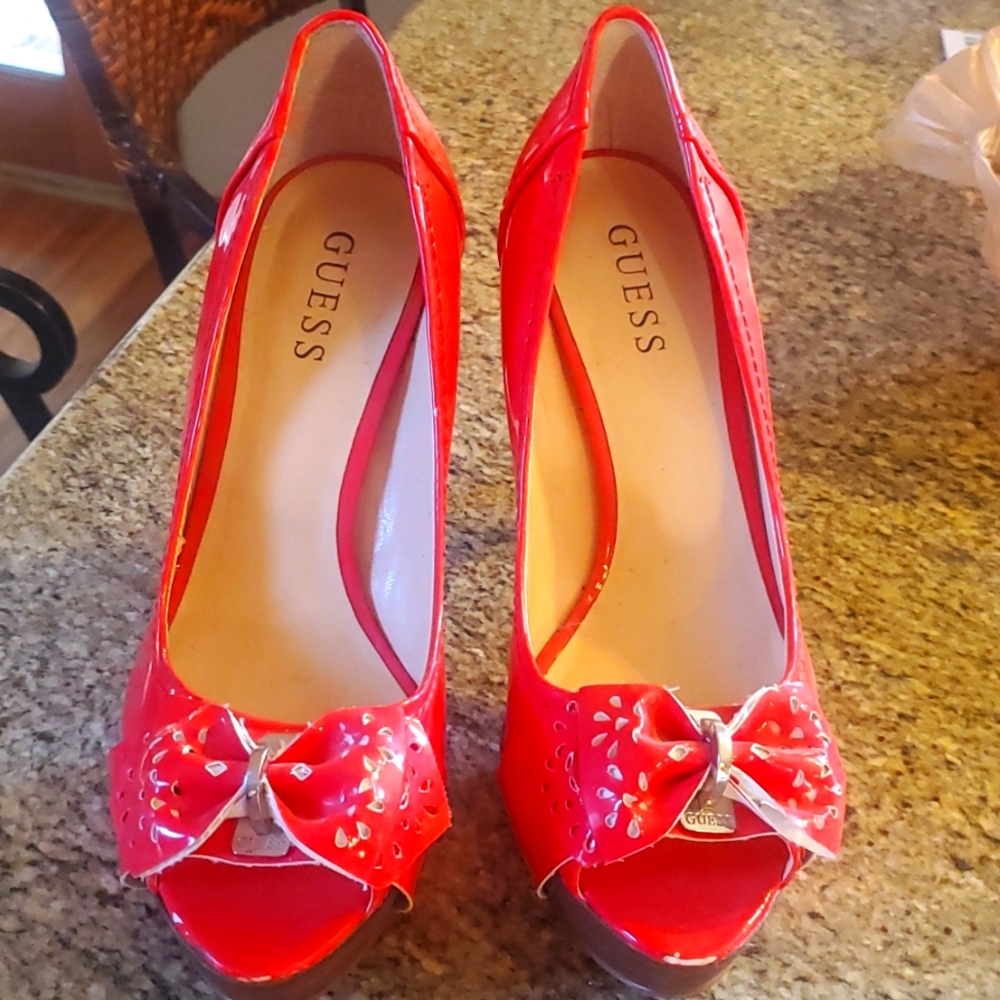 Guess heels size 8